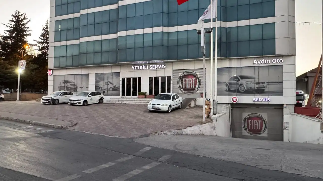 Aydın Oto Fiat yetkili servisinin Büyükçekmece Mimarsinan'daki binası
